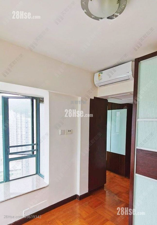 The Metro City Rental 3 Bedrooms , 2 Bathrooms 538 ft² The Metro City Rental 3 Bedrooms , 2 Bathrooms 538 ft²