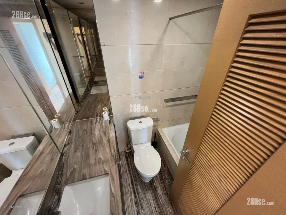 One Regent Place Sell 3 Bedrooms 762 ft² One Regent Place Sell 3 Bedrooms 762 ft²
