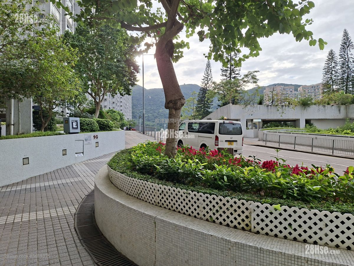 康怡花園 租盤 2 房 , 1 浴室 524 平方呎 康怡花園 租盤 2 房 , 1 浴室 524 平方呎