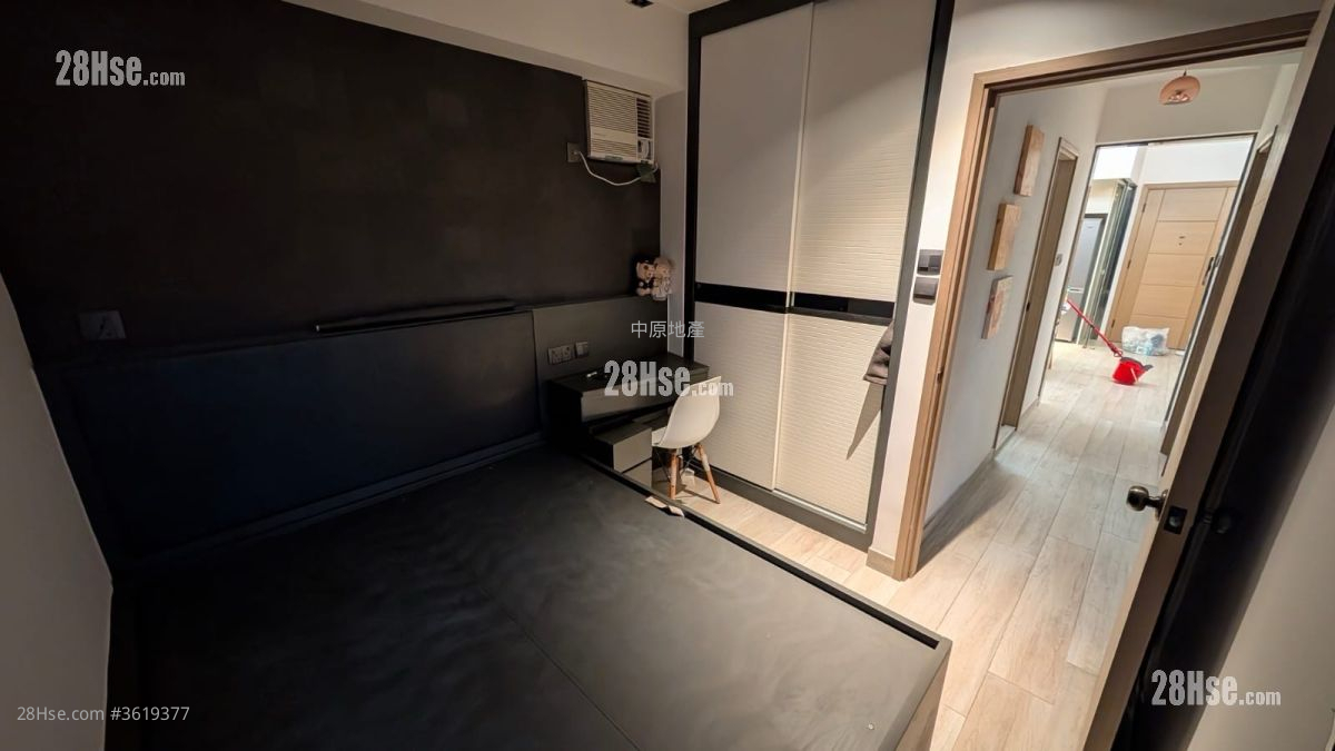 Park Royale Sell 3 Bedrooms 553 ft² Park Royale Sell 3 Bedrooms 553 ft²