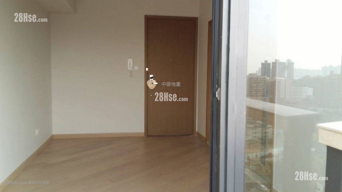 Park Signature Sell Studio 272 ft² Park Signature Sell Studio 272 ft²
