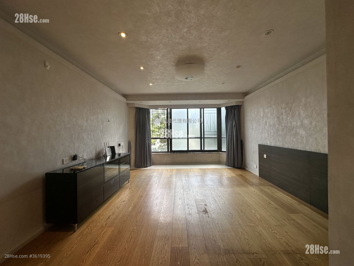 Sunderland Estate Sell 4 Bedrooms , 5+ Bathrooms 2,355 ft² Sunderland Estate Sell 4 Bedrooms , 5+ Bathrooms 2,355 ft²