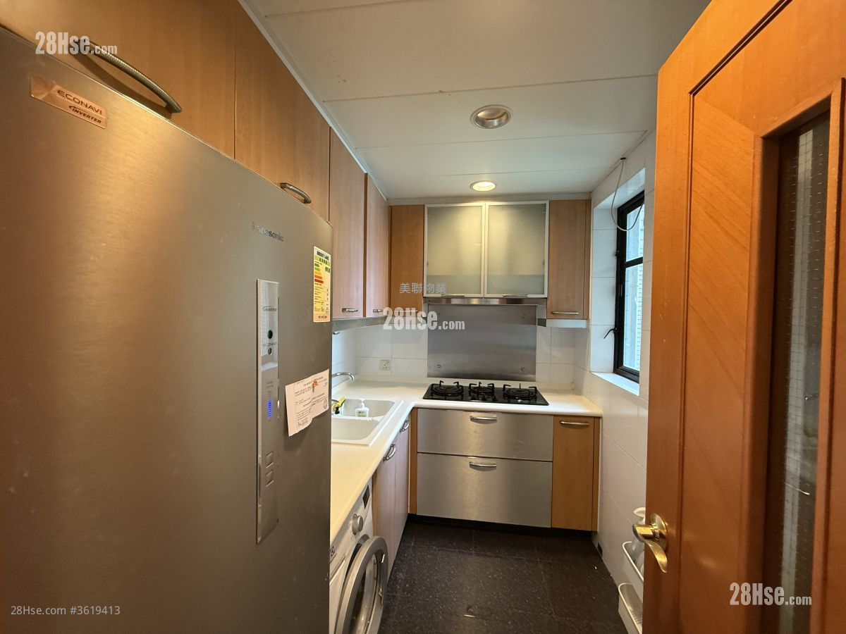 Park Island Sell 2 Bedrooms , 1 Bathroom 592 ft² Park Island Sell 2 Bedrooms , 1 Bathroom 592 ft²