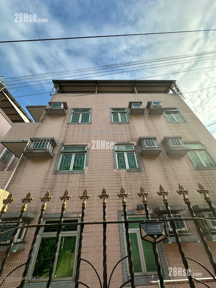 Village Rental 3 Bedrooms , 1 Bathroom 653 ft² Village Rental 3 Bedrooms , 1 Bathroom 653 ft²