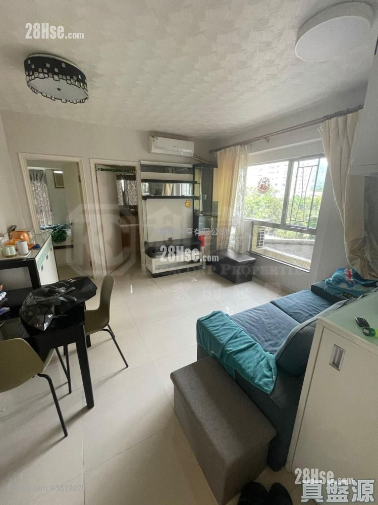 Fanling Town Center Sell 2 Bedrooms , 1 Bathroom 399 ft²