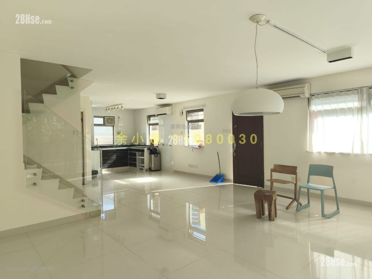 Ma On Shan Village Sell 4 Bedrooms , 4 Bathrooms Ma On Shan Village Sell 4 Bedrooms , 4 Bathrooms