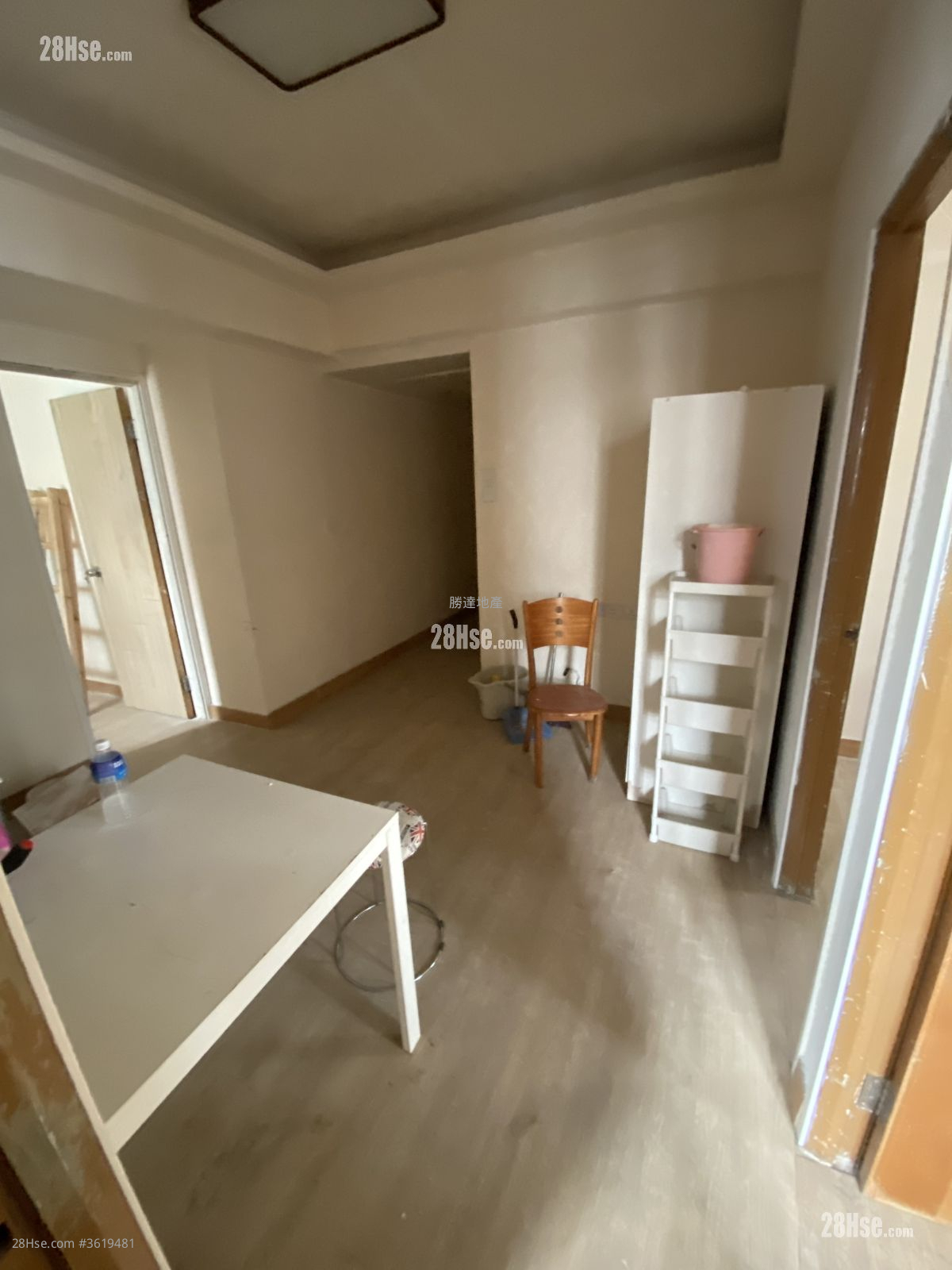 Tenement House Rental 3 Bedrooms , 1 Bathroom 390 ft² Tenement House Rental 3 Bedrooms , 1 Bathroom 390 ft²