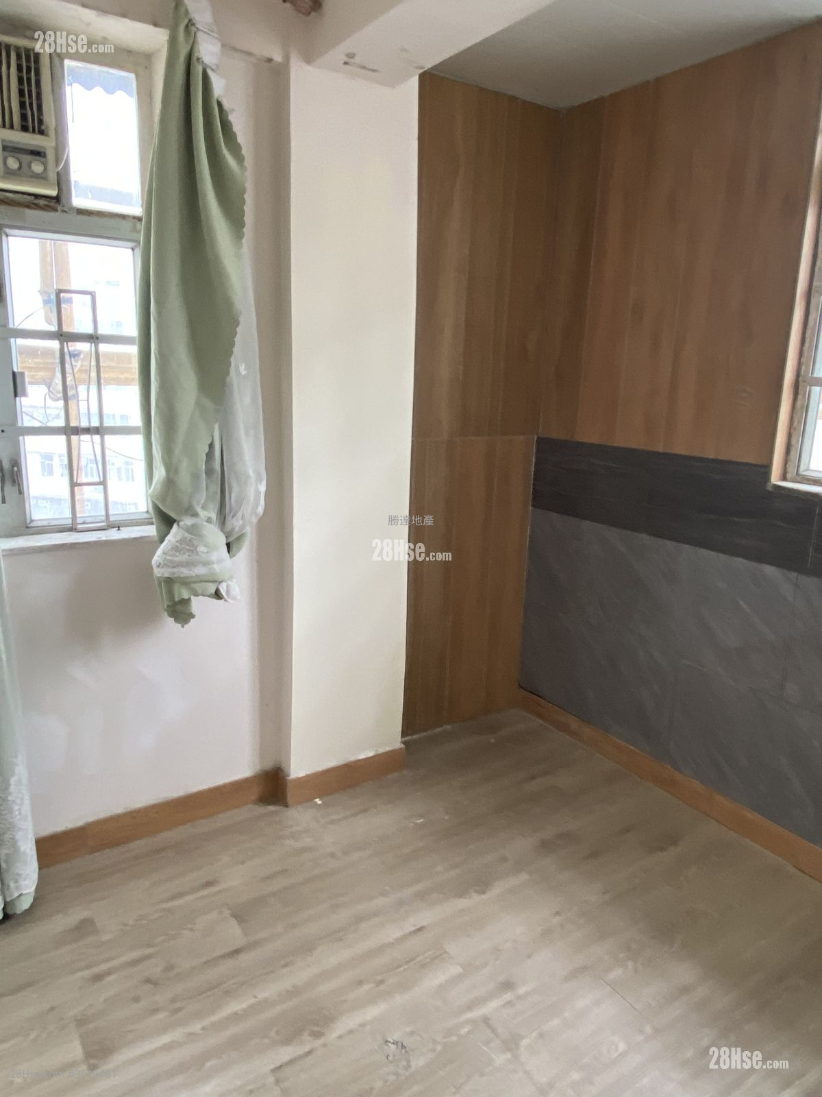 Tenement House Rental 3 Bedrooms , 1 Bathroom 390 ft² Tenement House Rental 3 Bedrooms , 1 Bathroom 390 ft²