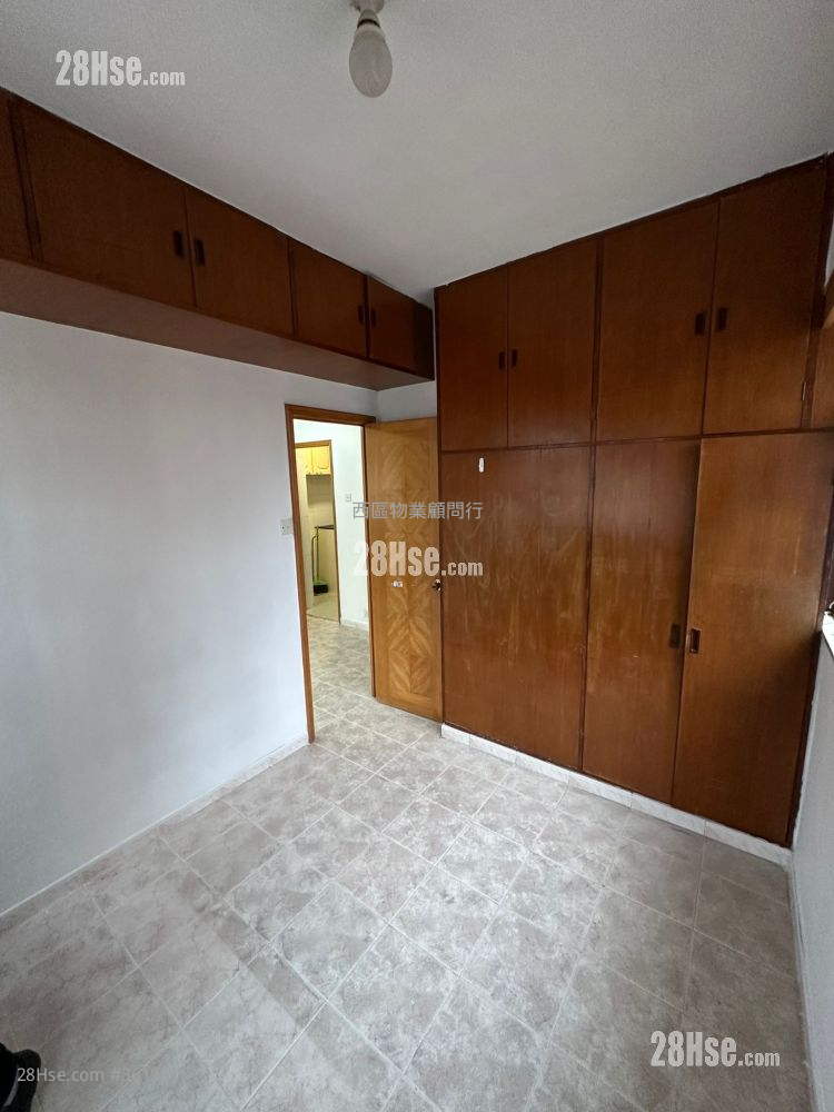 Kwan Yick Building Phase 3 Sell 2 Bedrooms , 1 Bathroom 393 ft² Kwan Yick Building Phase 3 Sell 2 Bedrooms , 1 Bathroom 393 ft²