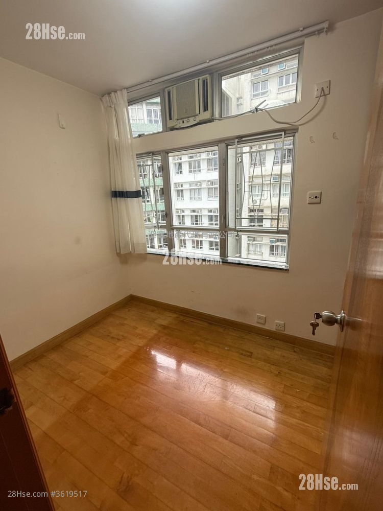 Whampoa Garden Rental 3 Bedrooms , 2 Bathrooms 617 ft² Whampoa Garden Rental 3 Bedrooms , 2 Bathrooms 617 ft²