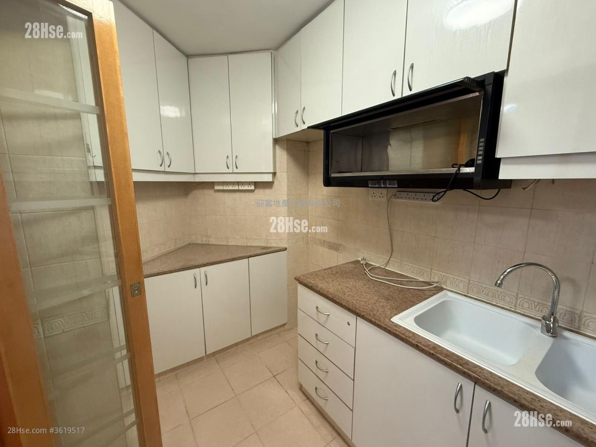 Whampoa Garden Rental 3 Bedrooms , 2 Bathrooms 617 ft² Whampoa Garden Rental 3 Bedrooms , 2 Bathrooms 617 ft²