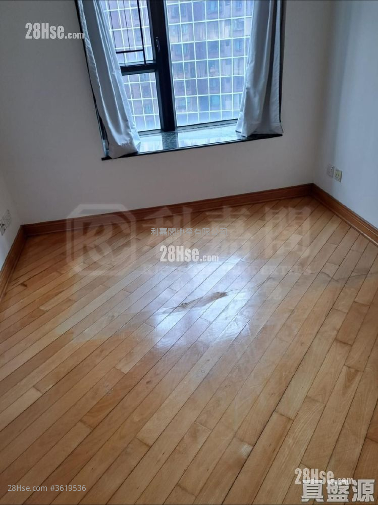 Le Sommet Sell 2 Bedrooms , 1 Bathroom 580 ft² Le Sommet Sell 2 Bedrooms , 1 Bathroom 580 ft²