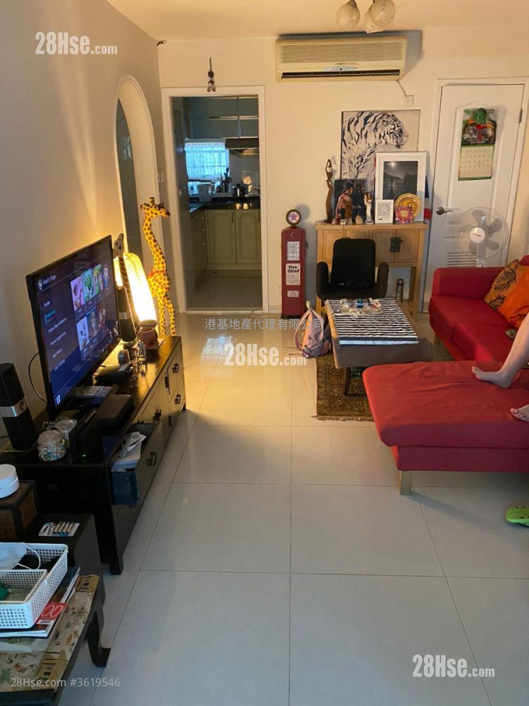 Tso Wo Hang Rental 3 Bedrooms , 1 Bathroom 630 ft²