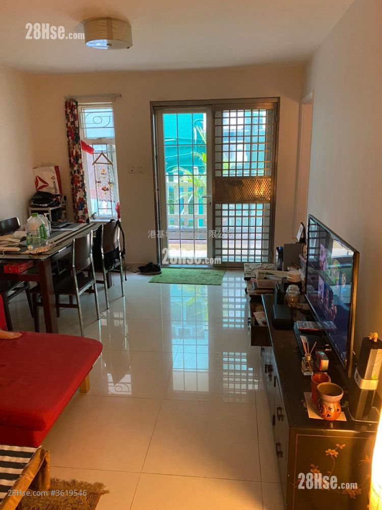 Tso Wo Hang Rental 3 Bedrooms , 1 Bathroom 630 ft² Tso Wo Hang Rental 3 Bedrooms , 1 Bathroom 630 ft²