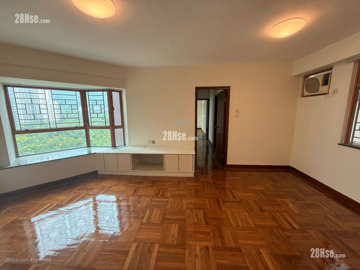 Greenpark Villa Sell 3 Bedrooms 716 ft² Greenpark Villa Sell 3 Bedrooms 716 ft²