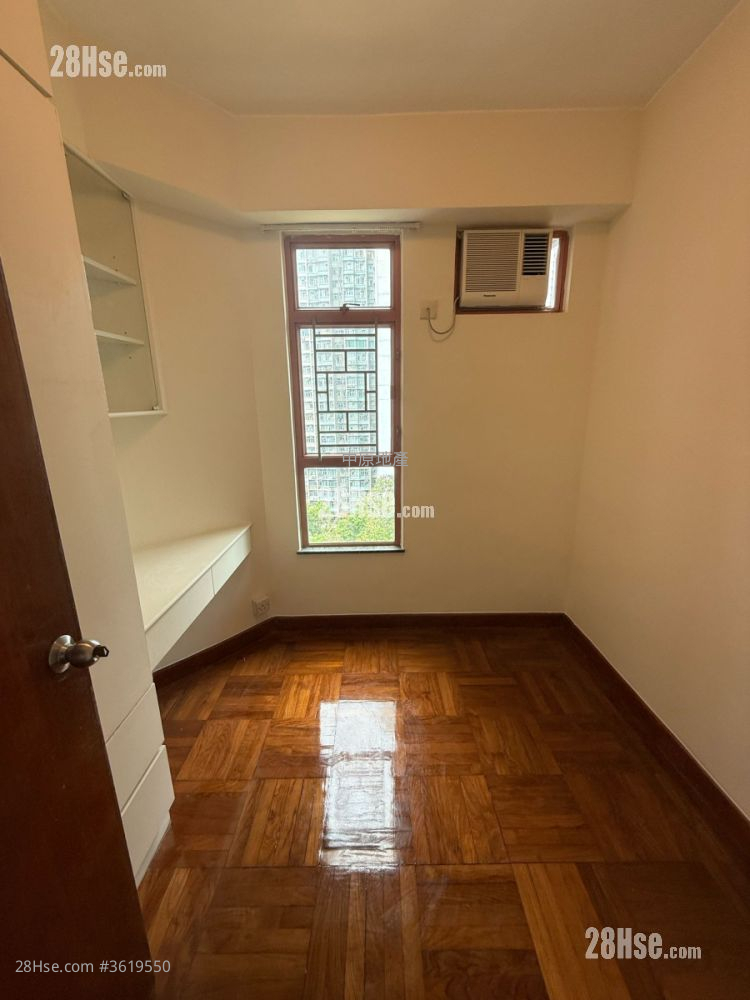 Greenpark Villa Sell 3 Bedrooms 716 ft² Greenpark Villa Sell 3 Bedrooms 716 ft²