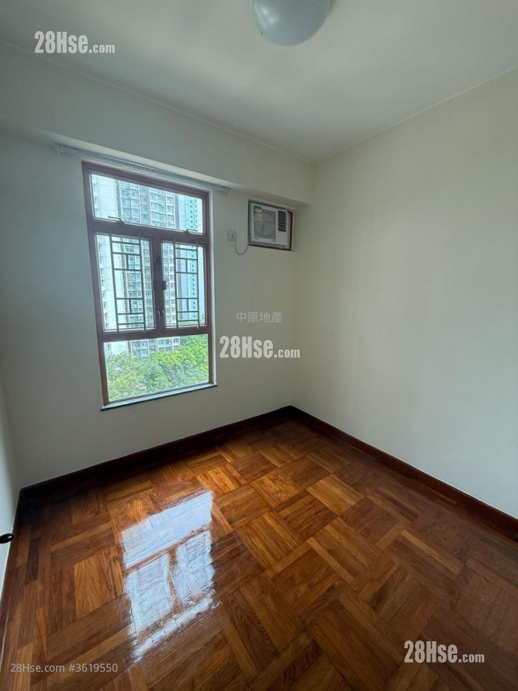 Greenpark Villa Sell 3 Bedrooms 716 ft² Greenpark Villa Sell 3 Bedrooms 716 ft²