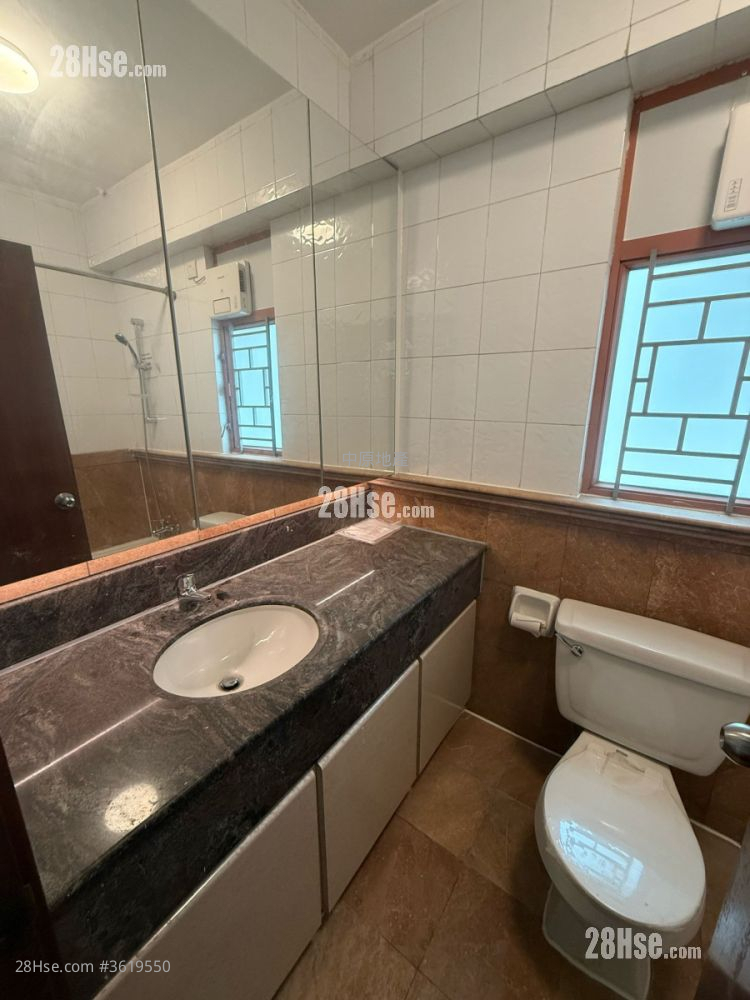 Greenpark Villa Sell 3 Bedrooms 716 ft² Greenpark Villa Sell 3 Bedrooms 716 ft²
