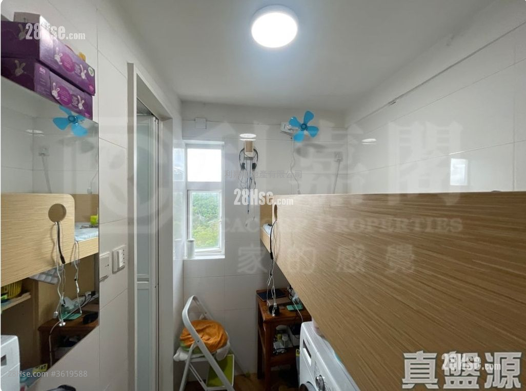 賽西湖大廈 售盤 2 房 , 2 浴室 1,090 平方呎 賽西湖大廈 售盤 2 房 , 2 浴室 1,090 平方呎