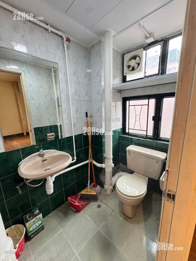 Siu Wai Industrial Centre Rental 1 Toilet Siu Wai Industrial Centre Rental 1 Toilet