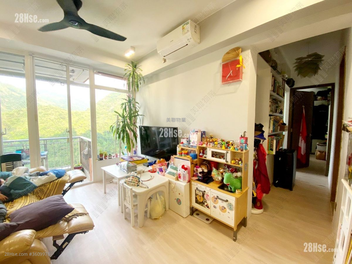 The Grandville Sell 3 Bedrooms , 2 Bathrooms 777 ft² The Grandville Sell 3 Bedrooms , 2 Bathrooms 777 ft²