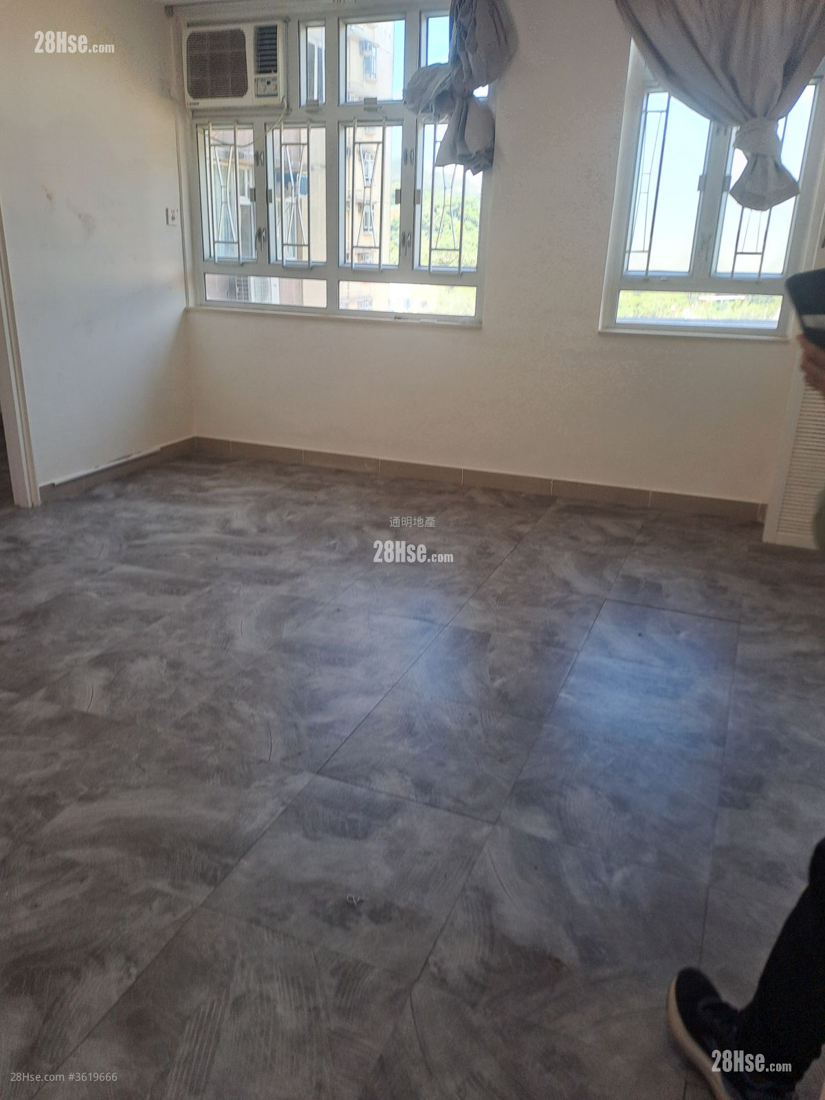 Hong Wah Court Rental 2 Bedrooms , 1 Bathroom 380 ft² Hong Wah Court Rental 2 Bedrooms , 1 Bathroom 380 ft²