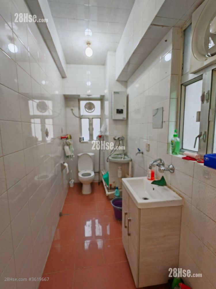 Southern Commercial Building Rental 2 Bedrooms , 1 Toilet 400 ft² Southern Commercial Building Rental 2 Bedrooms , 1 Toilet 400 ft²