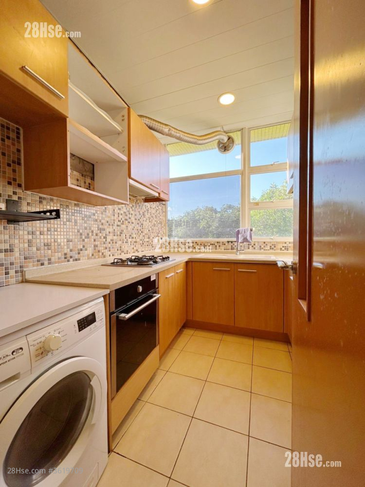 漣山 售盤 4 房 , 3 浴室 873 平方呎 漣山 售盤 4 房 , 3 浴室 873 平方呎