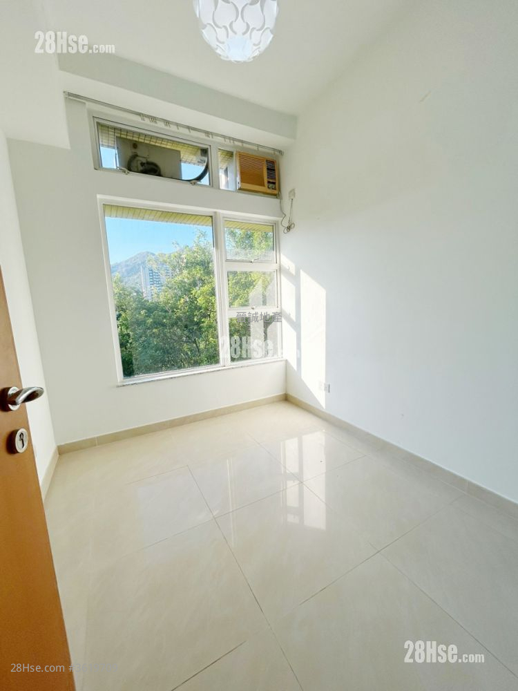 漣山 售盤 4 房 , 3 浴室 873 平方呎 漣山 售盤 4 房 , 3 浴室 873 平方呎