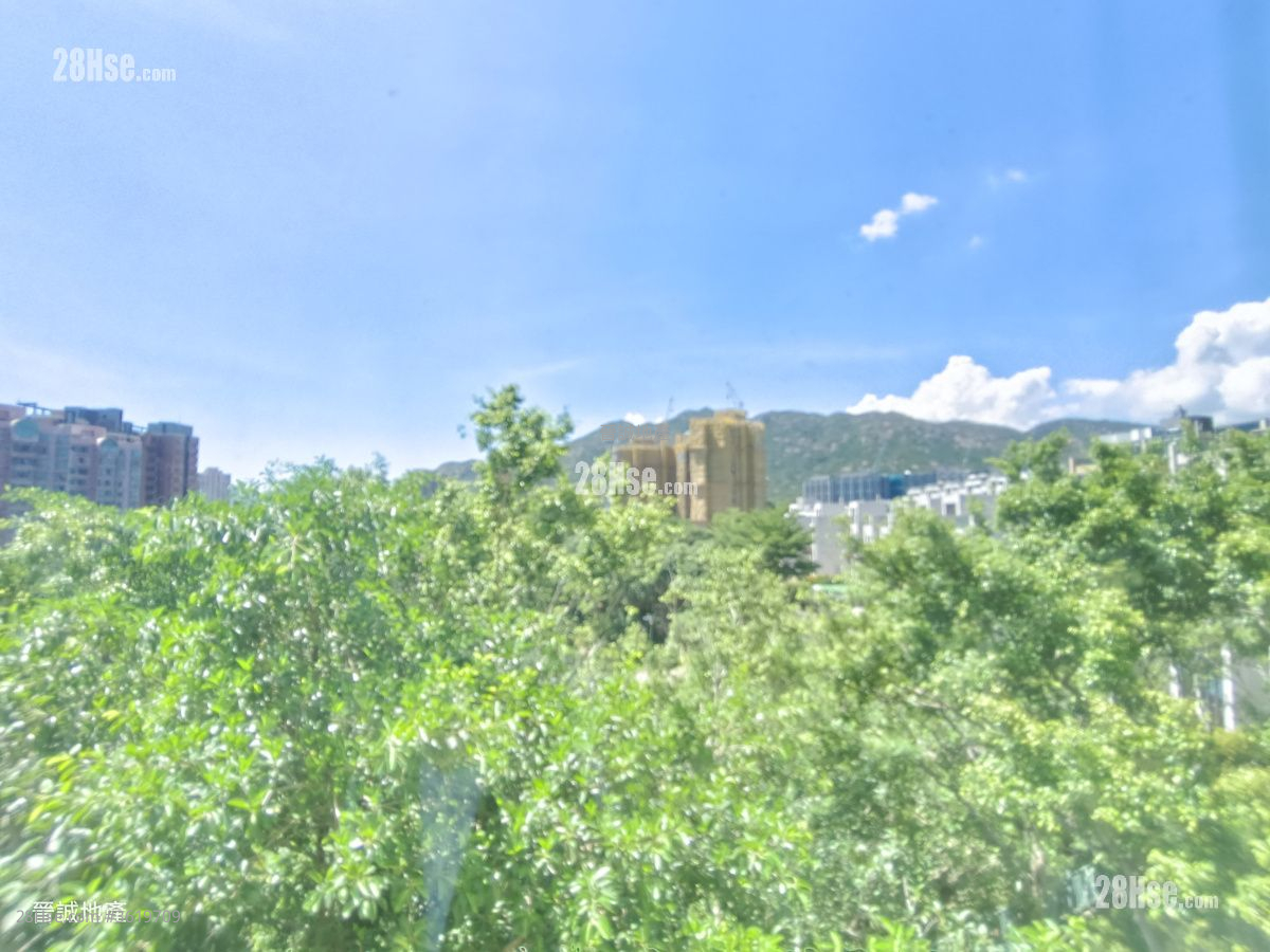 漣山 售盤 4 房 , 3 浴室 873 平方呎 漣山 售盤 4 房 , 3 浴室 873 平方呎