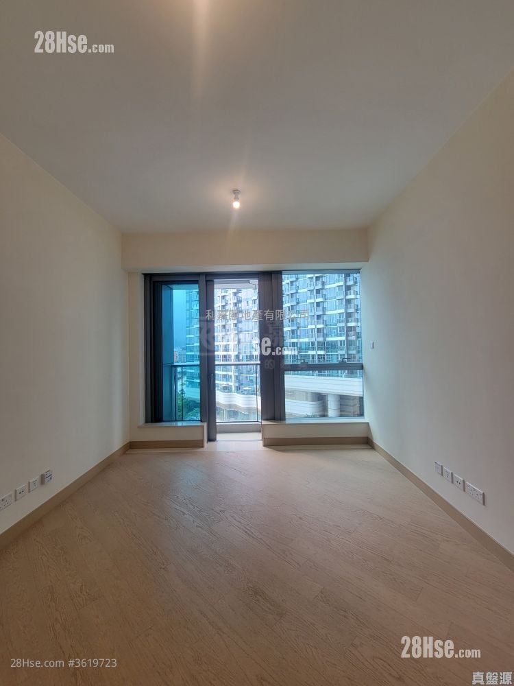 Grand Victoria Rental 278 ft² Grand Victoria Rental 278 ft²