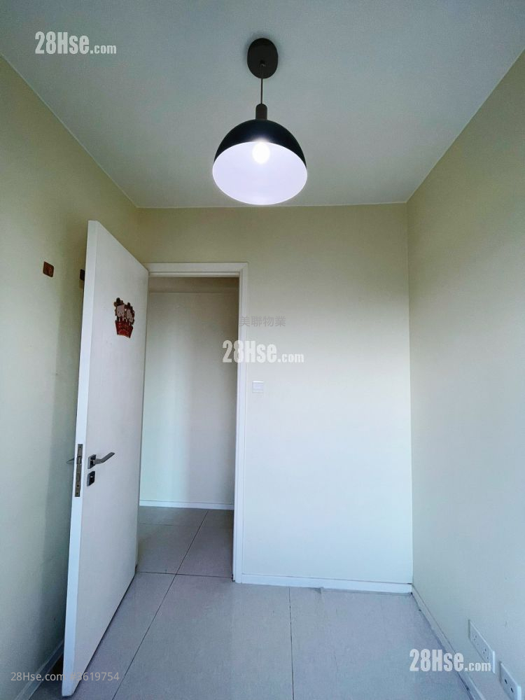 City Point Sell 2 Bedrooms , 1 Bathroom 498 ft² City Point Sell 2 Bedrooms , 1 Bathroom 498 ft²