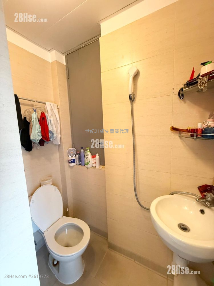 Eden Gate Rental 4 Bedrooms , 3 Bathrooms 1,575 ft² Eden Gate Rental 4 Bedrooms , 3 Bathrooms 1,575 ft²