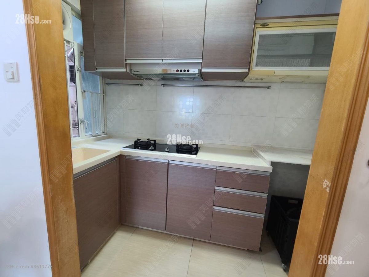 Hilton Plaza Rental 3 Bedrooms , 1 Bathroom 475 ft² Hilton Plaza Rental 3 Bedrooms , 1 Bathroom 475 ft²