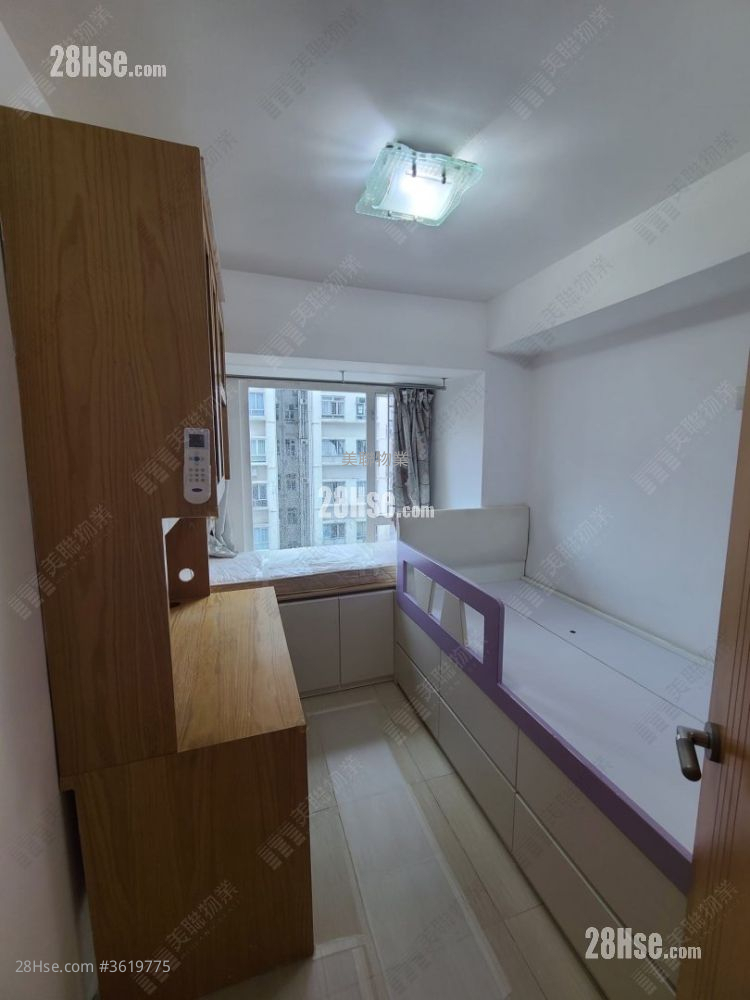 Hilton Plaza Rental 3 Bedrooms , 1 Bathroom 475 ft² Hilton Plaza Rental 3 Bedrooms , 1 Bathroom 475 ft²