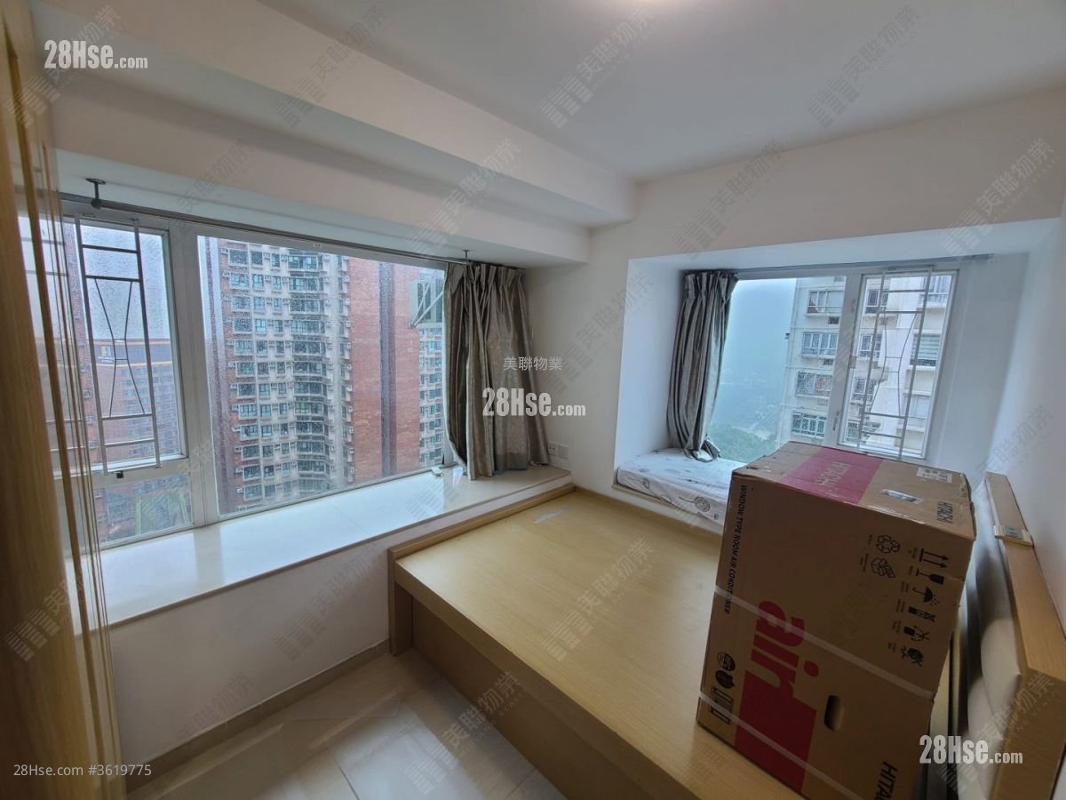 Hilton Plaza Rental 3 Bedrooms , 1 Bathroom 475 ft² Hilton Plaza Rental 3 Bedrooms , 1 Bathroom 475 ft²