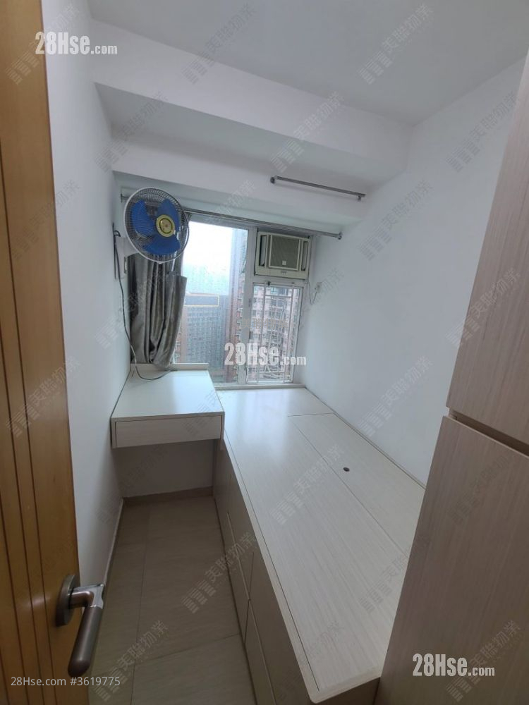 Hilton Plaza Rental 3 Bedrooms , 1 Bathroom 475 ft² Hilton Plaza Rental 3 Bedrooms , 1 Bathroom 475 ft²
