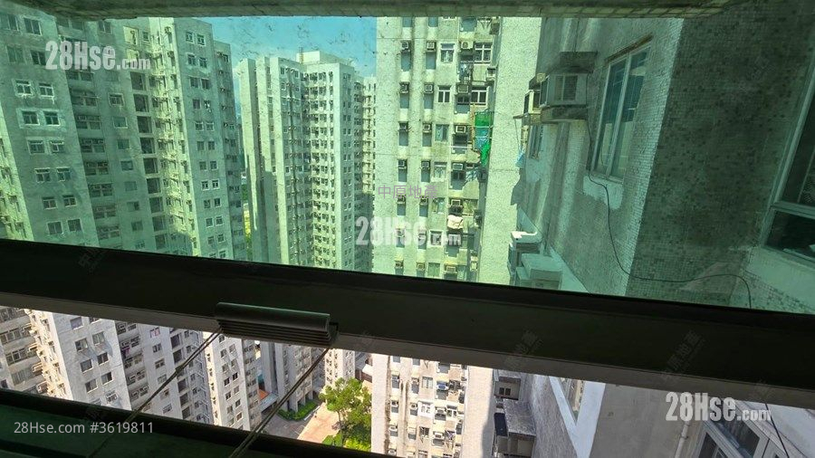 Yan Shing Court Sell 2 Bedrooms , 1 Bathroom 401 ft² Yan Shing Court Sell 2 Bedrooms , 1 Bathroom 401 ft²