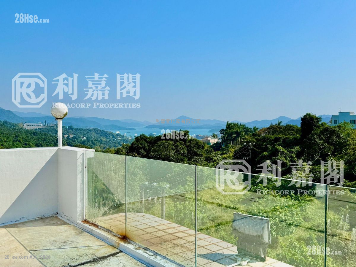 Nam Shan San Tsuen Sell 4 Bedrooms , 3 Bathrooms 2,100 ft² Nam Shan San Tsuen Sell 4 Bedrooms , 3 Bathrooms 2,100 ft²