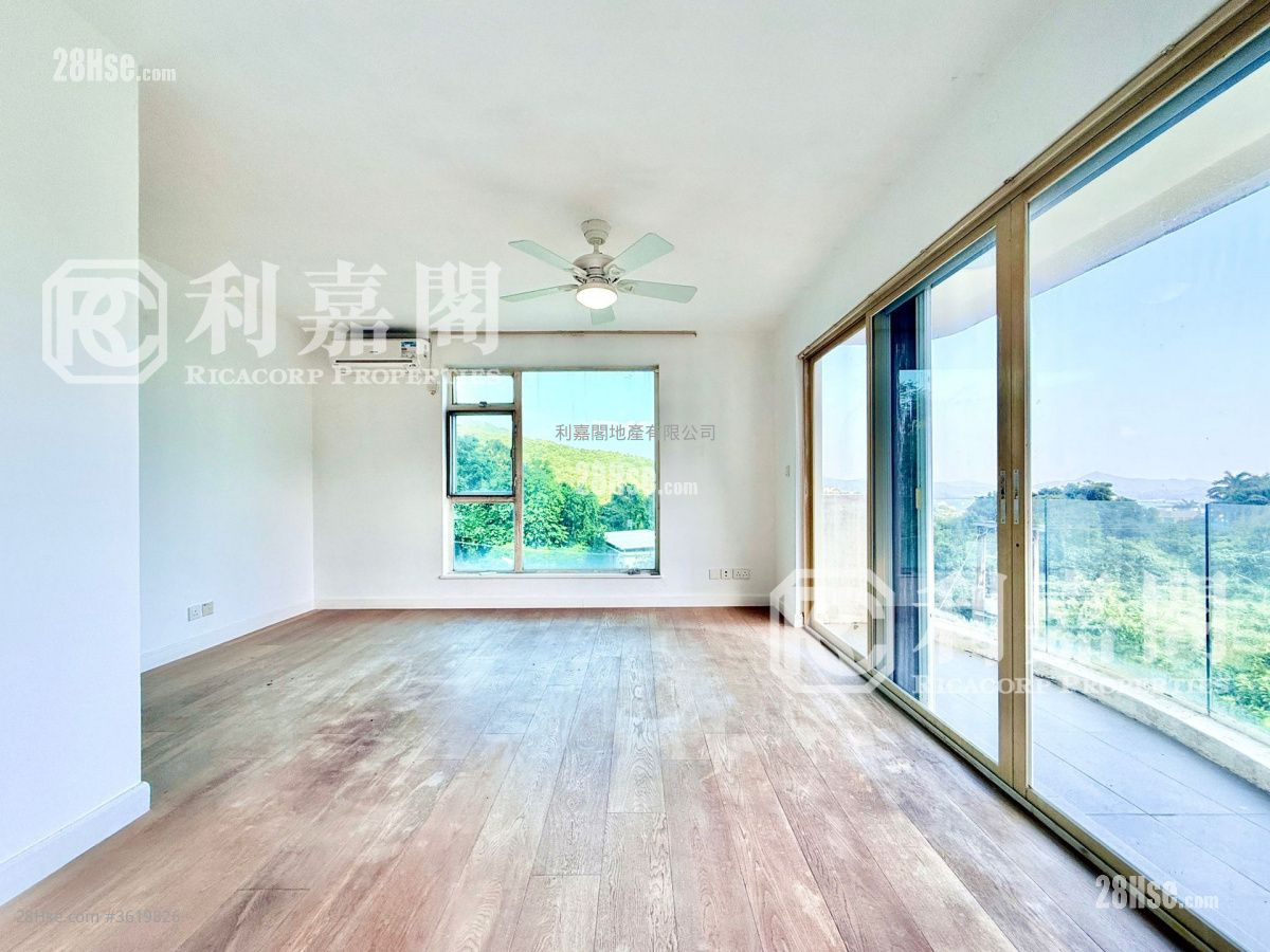 Nam Shan San Tsuen Sell 4 Bedrooms , 3 Bathrooms 2,100 ft² Nam Shan San Tsuen Sell 4 Bedrooms , 3 Bathrooms 2,100 ft²