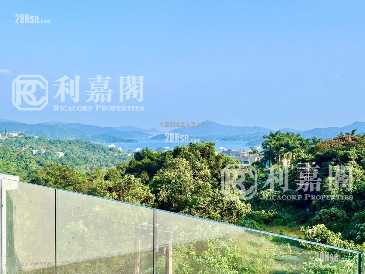 Nam Shan San Tsuen Sell 4 Bedrooms , 3 Bathrooms 2,100 ft² Nam Shan San Tsuen Sell 4 Bedrooms , 3 Bathrooms 2,100 ft²