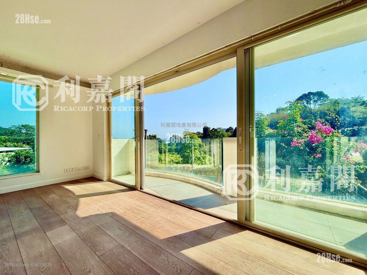 Nam Shan San Tsuen Sell 4 Bedrooms , 3 Bathrooms 2,100 ft² Nam Shan San Tsuen Sell 4 Bedrooms , 3 Bathrooms 2,100 ft²