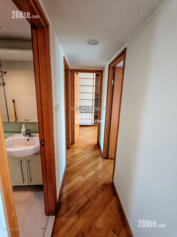 Coastal Skyline Rental 3 Bedrooms , 2 Bathrooms 806 ft² Coastal Skyline Rental 3 Bedrooms , 2 Bathrooms 806 ft²