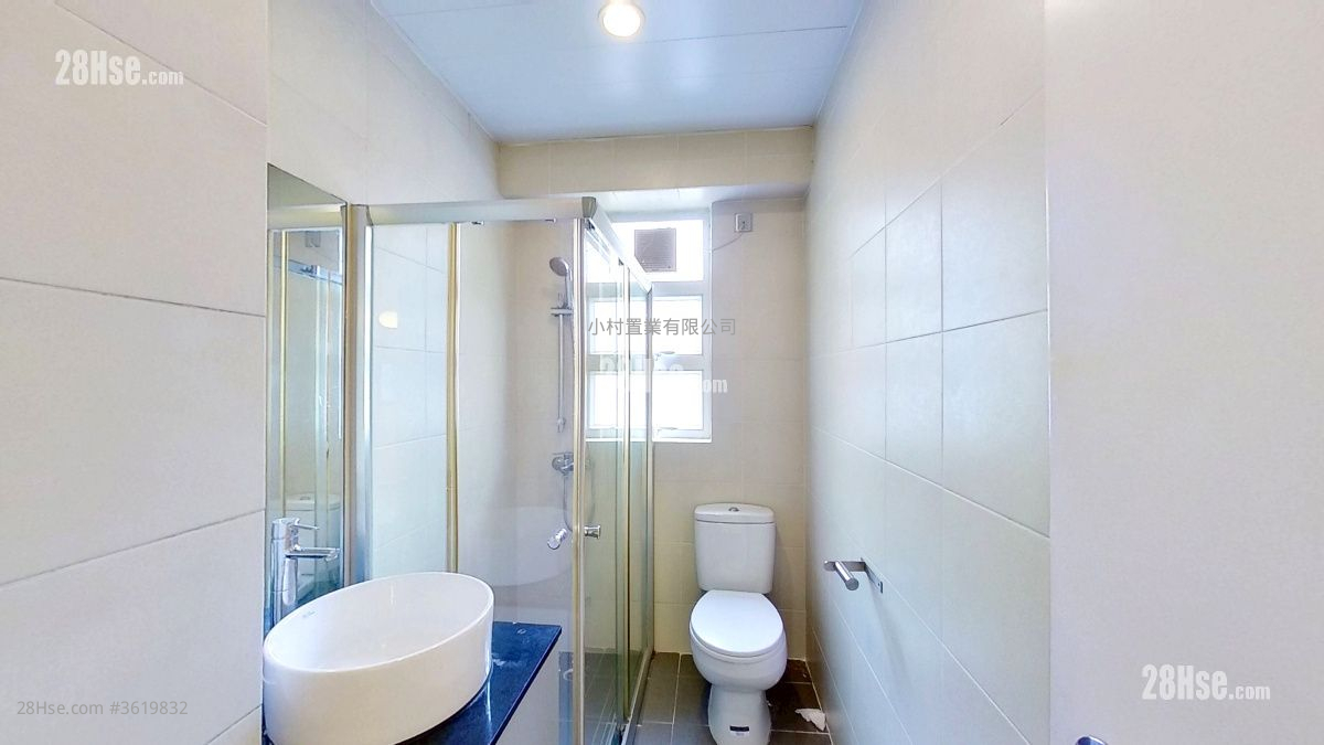 bathroom: Bonanza Court Rental 3 Bedrooms , 1 Bathroom 618 ft² bathroom: Bonanza Court Rental 3 Bedrooms , 1 Bathroom 618 ft²