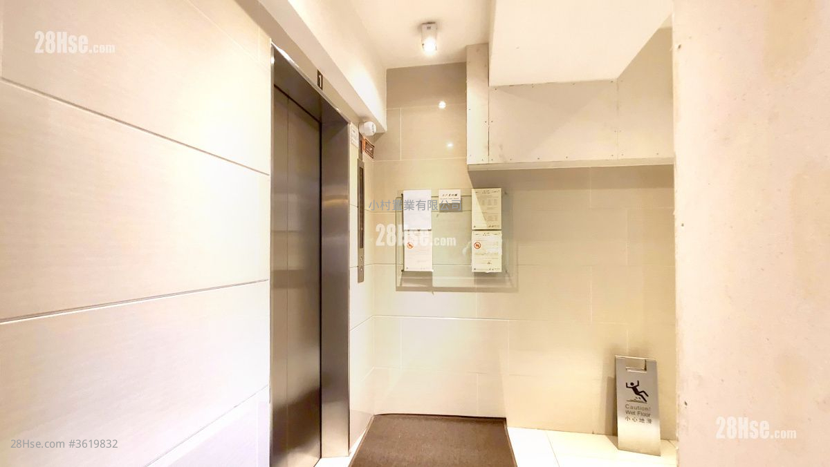 Lobby: Bonanza Court Rental 3 Bedrooms , 1 Bathroom 618 ft² Lobby: Bonanza Court Rental 3 Bedrooms , 1 Bathroom 618 ft²