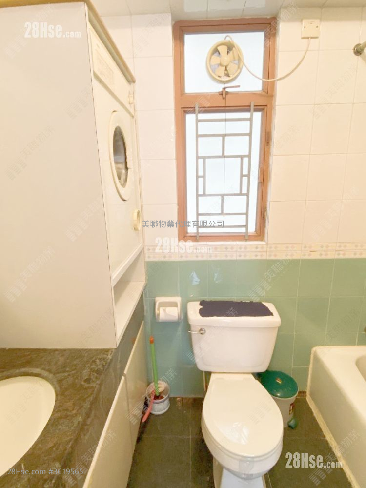 Greenpark Villa Sell 3 Bedrooms , 2 Bathrooms 716 ft² Greenpark Villa Sell 3 Bedrooms , 2 Bathrooms 716 ft²