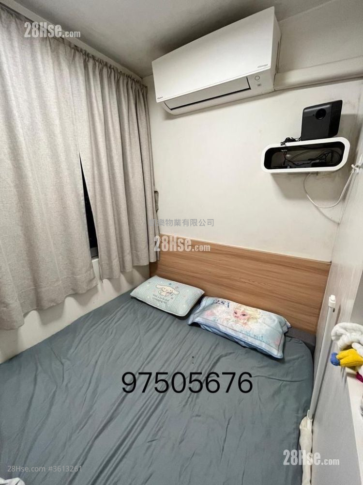Choi Hing Court Sell 2 Bedrooms , 1 Bathroom 385 ft² Choi Hing Court Sell 2 Bedrooms , 1 Bathroom 385 ft²