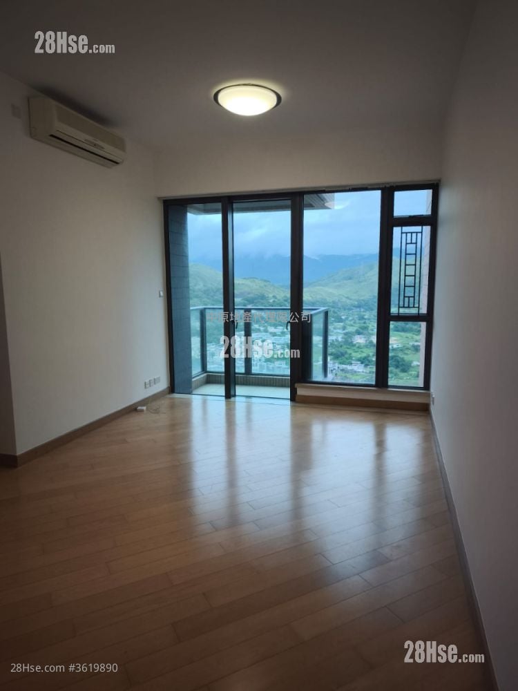 Yoho Midtown Rental 4 Bedrooms , 3 Bathrooms 988 ft²