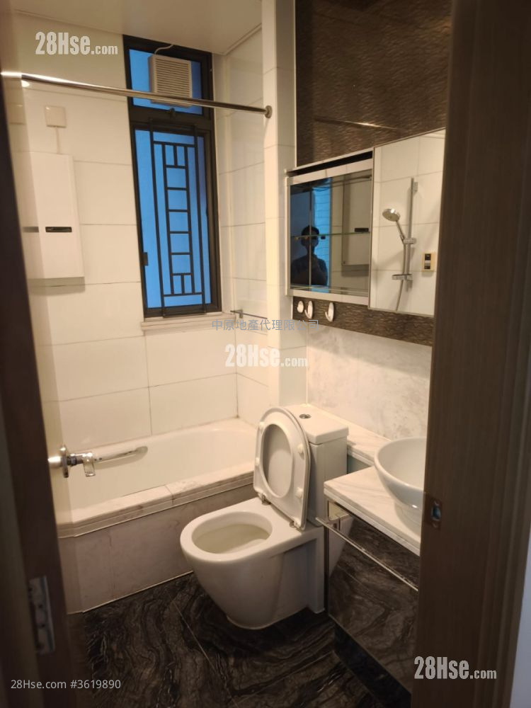 Yoho Midtown Rental 4 Bedrooms , 3 Bathrooms 988 ft² Yoho Midtown Rental 4 Bedrooms , 3 Bathrooms 988 ft²