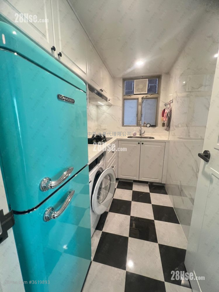 Yoho Town Sell 2 Bedrooms , 1 Bathroom 423 ft² Yoho Town Sell 2 Bedrooms , 1 Bathroom 423 ft²